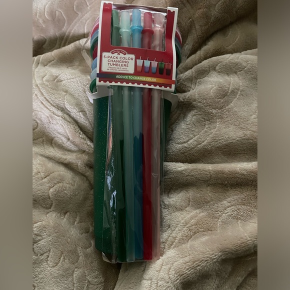 Holiday Time Other - Holiday Time: Color-Changing Tumbler Set: Brand New!!!